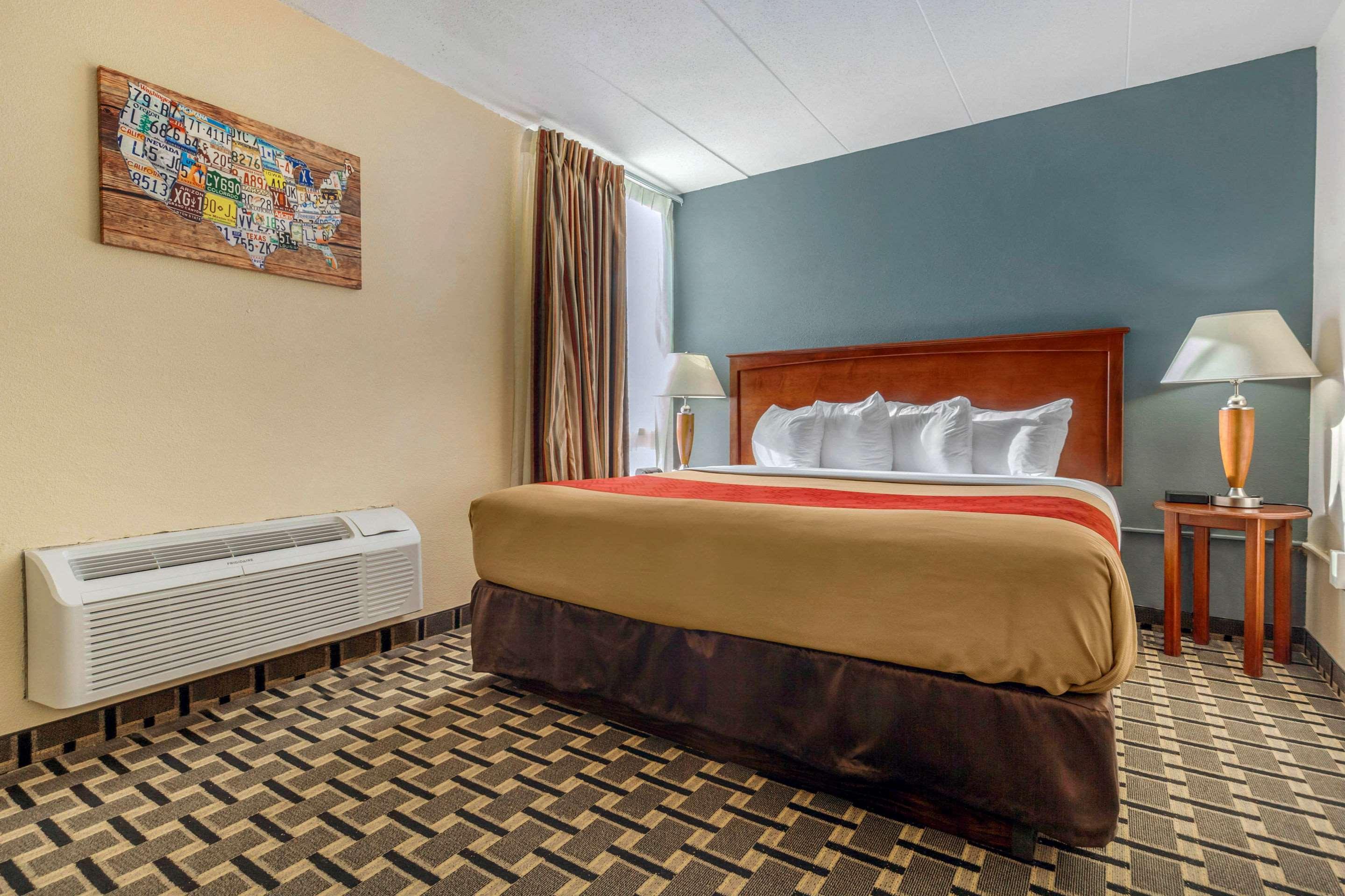 Econo Lodge Inn & Suites Brookings Exteriör bild