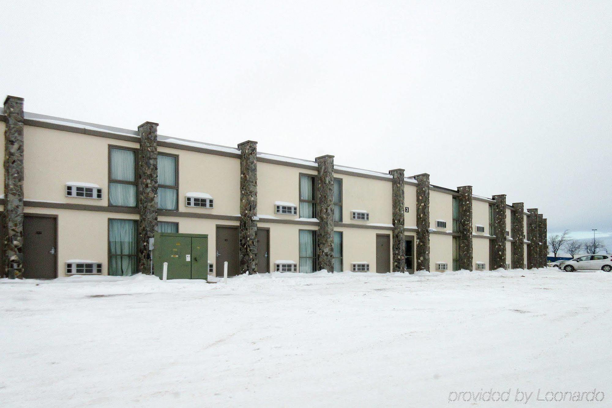 Econo Lodge Inn & Suites Brookings Exteriör bild