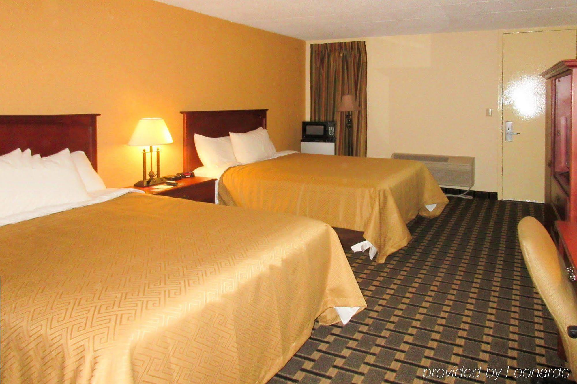 Econo Lodge Inn & Suites Brookings Exteriör bild