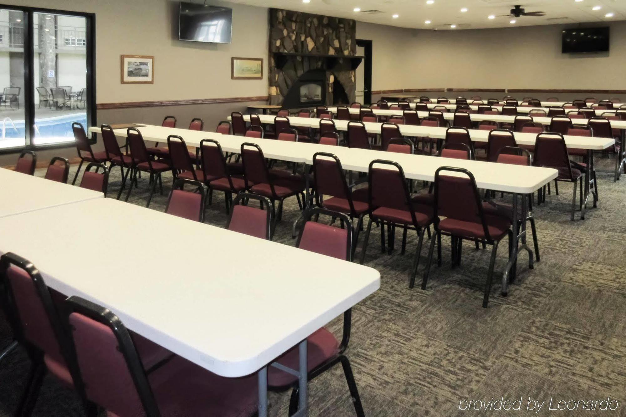 Econo Lodge Inn & Suites Brookings Exteriör bild