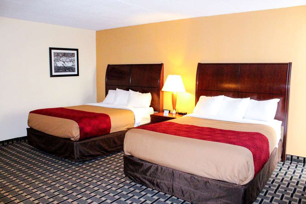 Econo Lodge Inn & Suites Brookings Rum bild