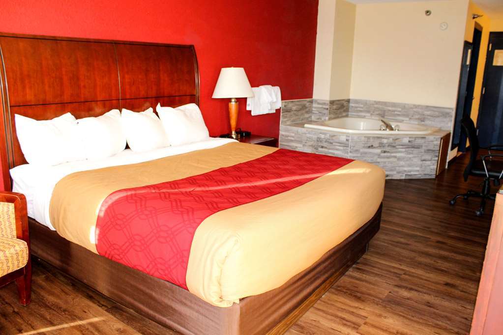 Econo Lodge Inn & Suites Brookings Rum bild